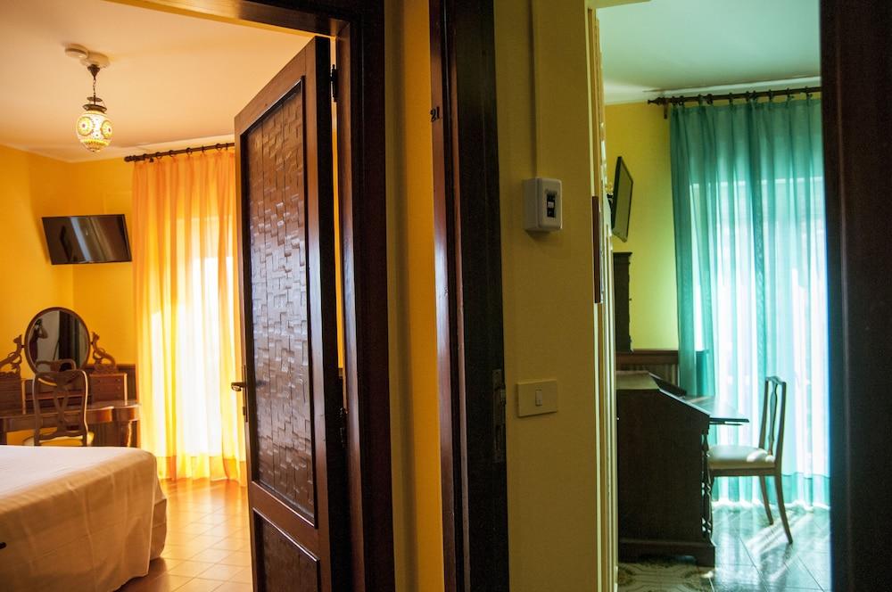 Hotel Palladio Giardini-Naxos Extérieur photo