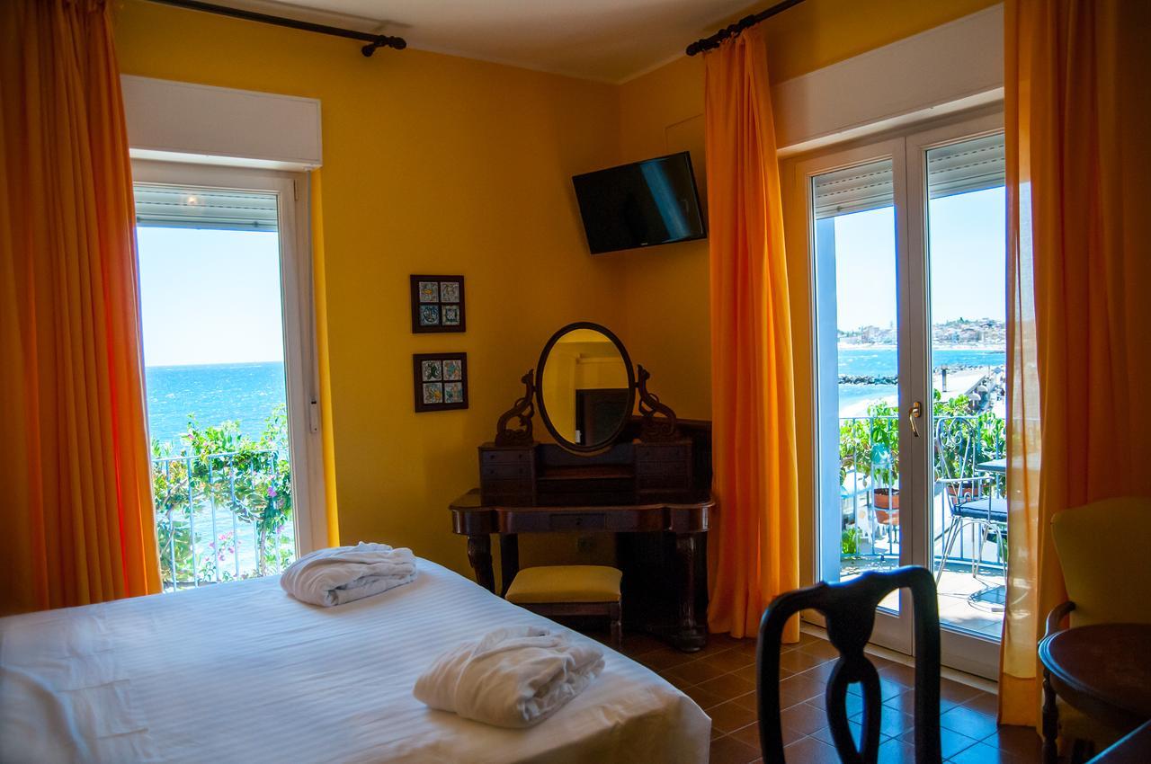 Hotel Palladio Giardini-Naxos Extérieur photo
