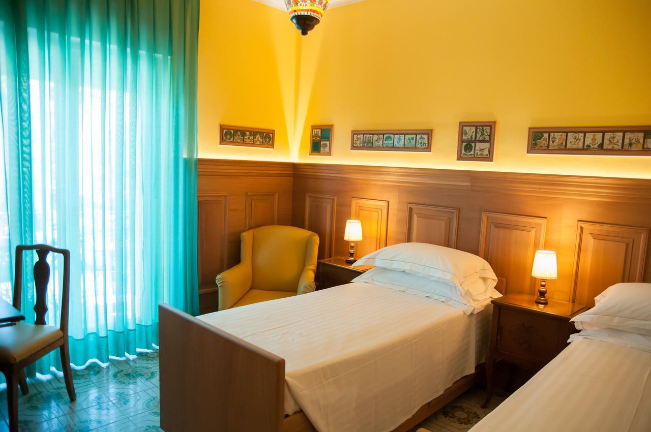Hotel Palladio Giardini-Naxos Extérieur photo