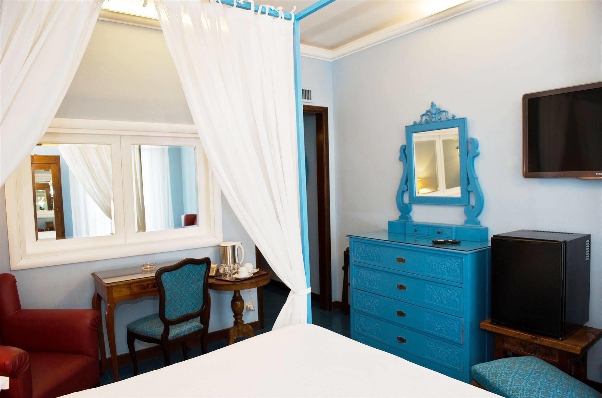 Hotel Palladio Giardini-Naxos Extérieur photo